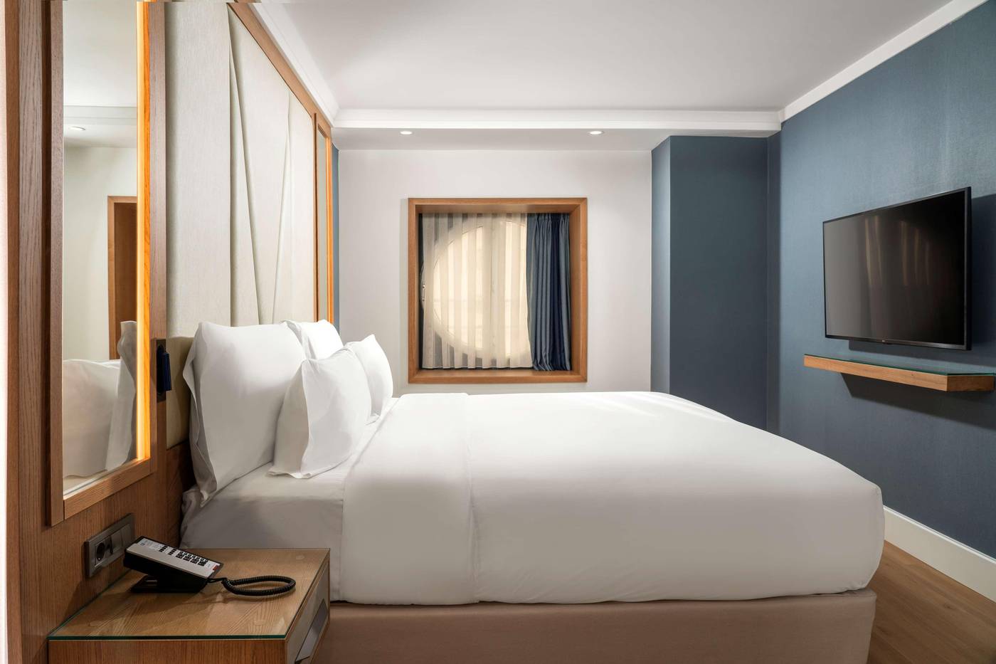 Lares-Park-Hotel-Room-29