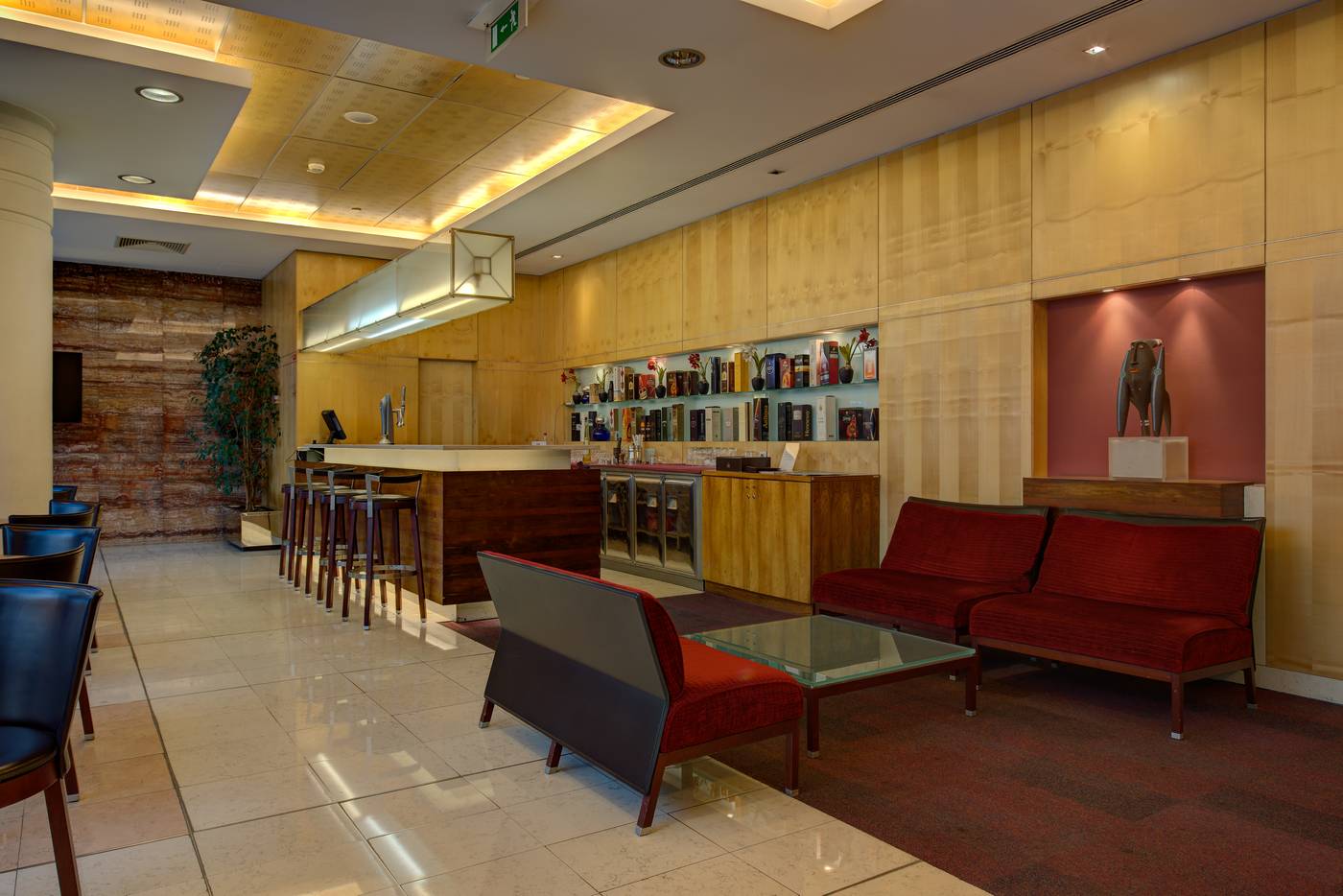 VIP-Executive-Entrecampos---Hotel---Conference-Bar-12