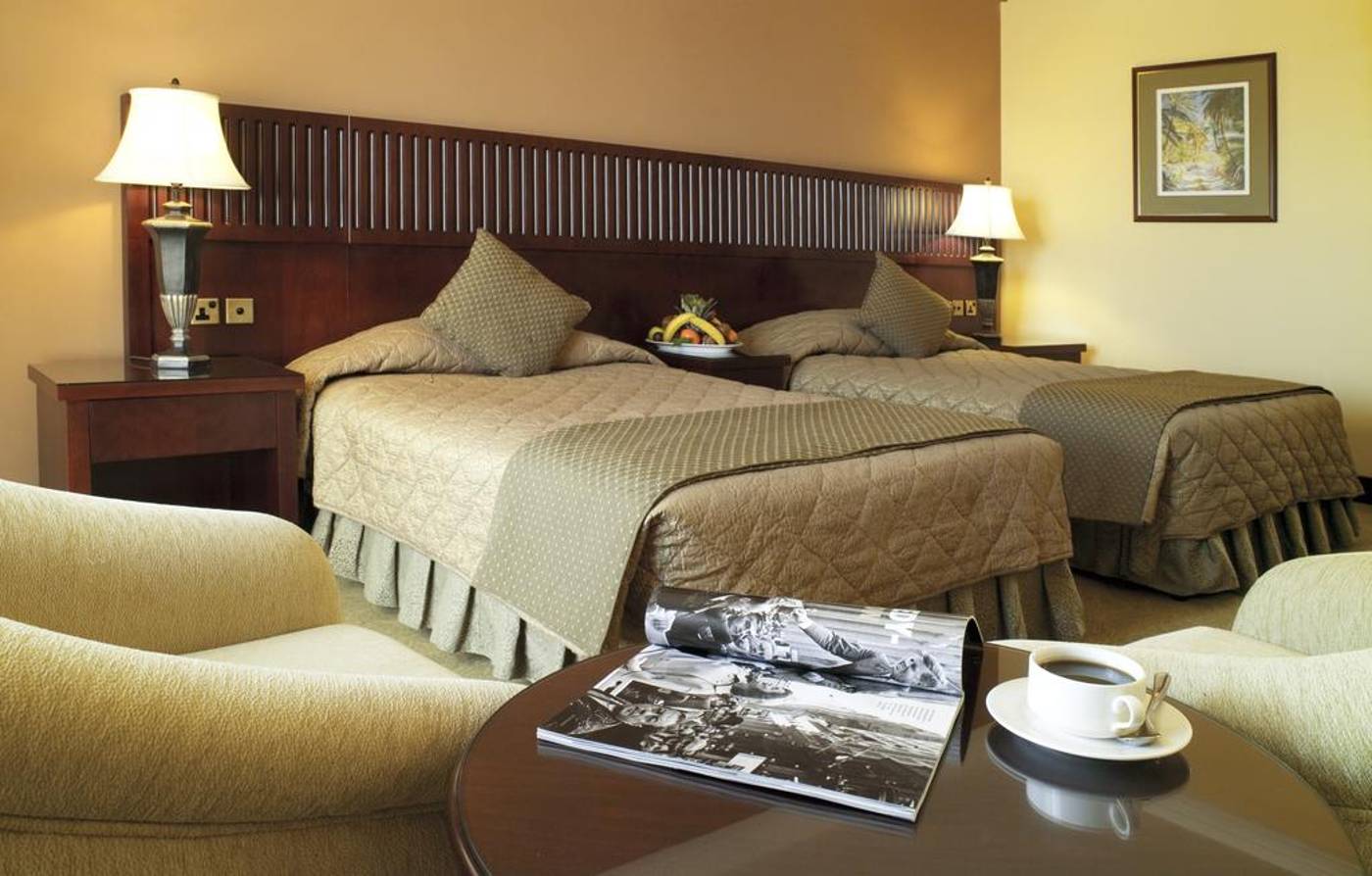 Golden Tulip Khatt Springs Resort & SPA