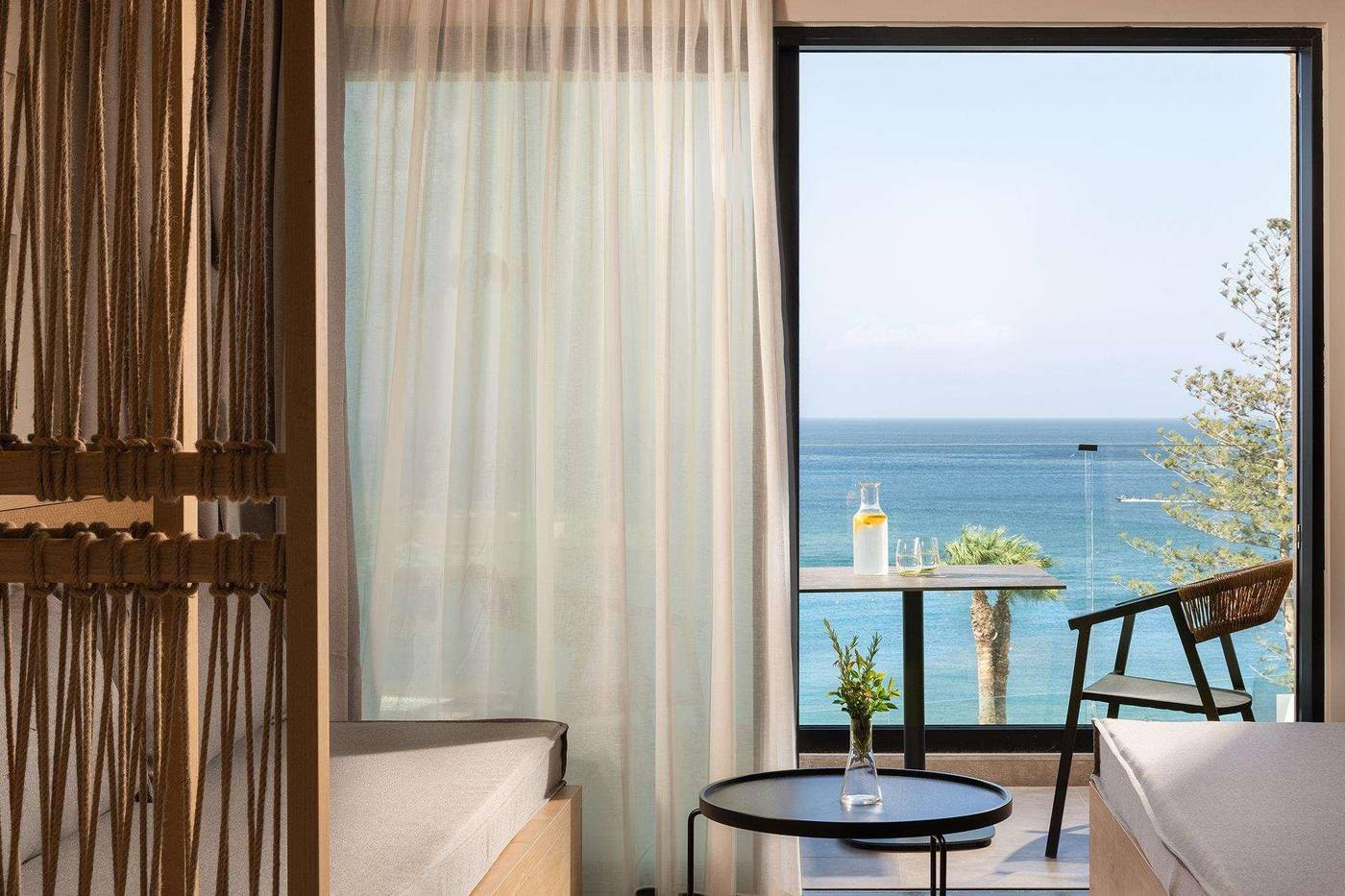 Helea-Lifestyle-Beach-Resort-Room-40