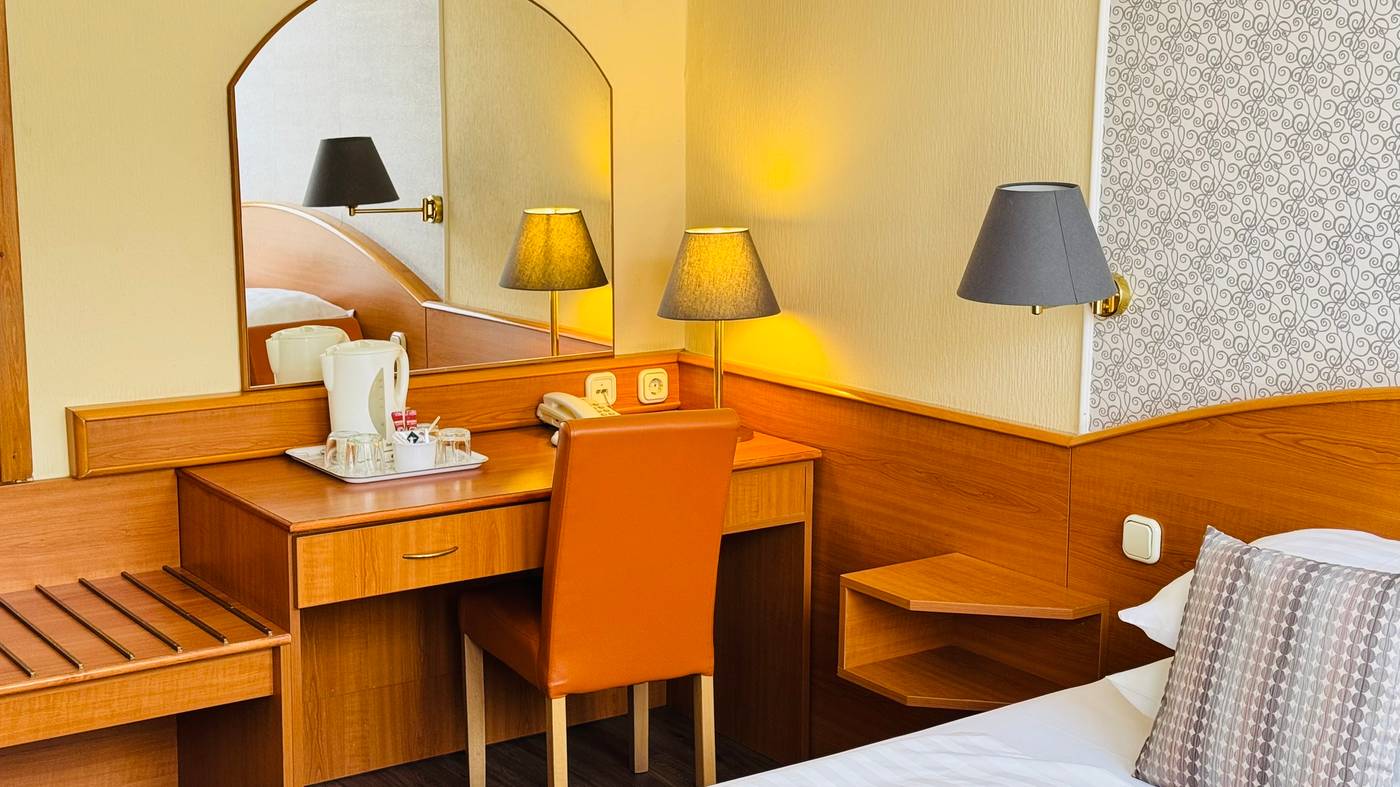 Hotel-Orion-Varkert-Room-5