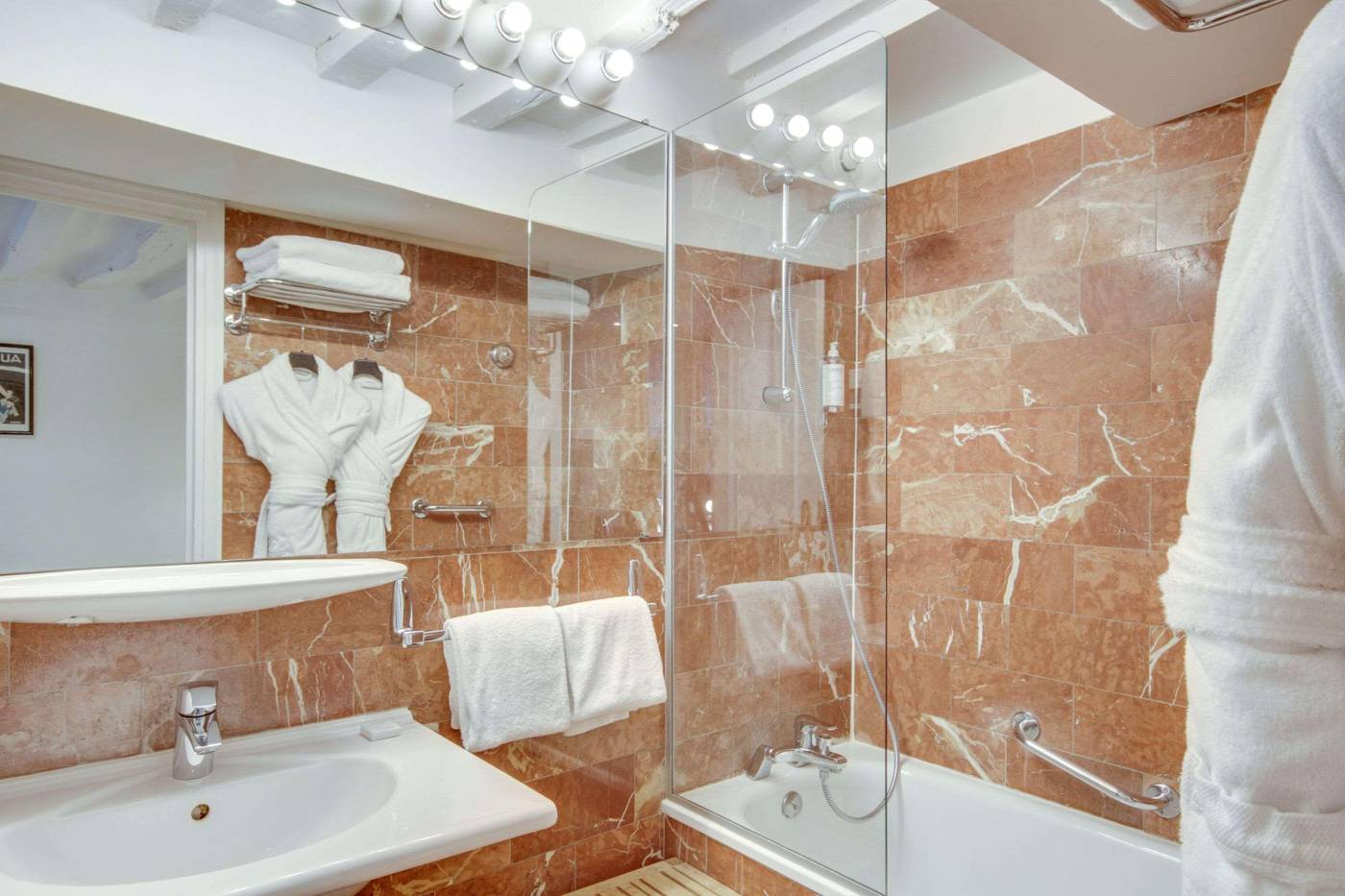 Hotel-Sevres-Saint-Germain-Room-38