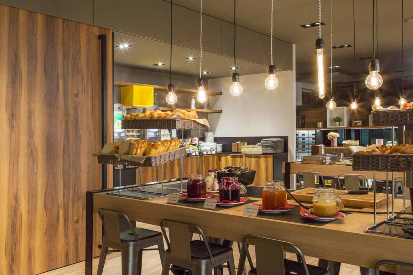 L-elysee-Val-D-europe-Restaurant-42