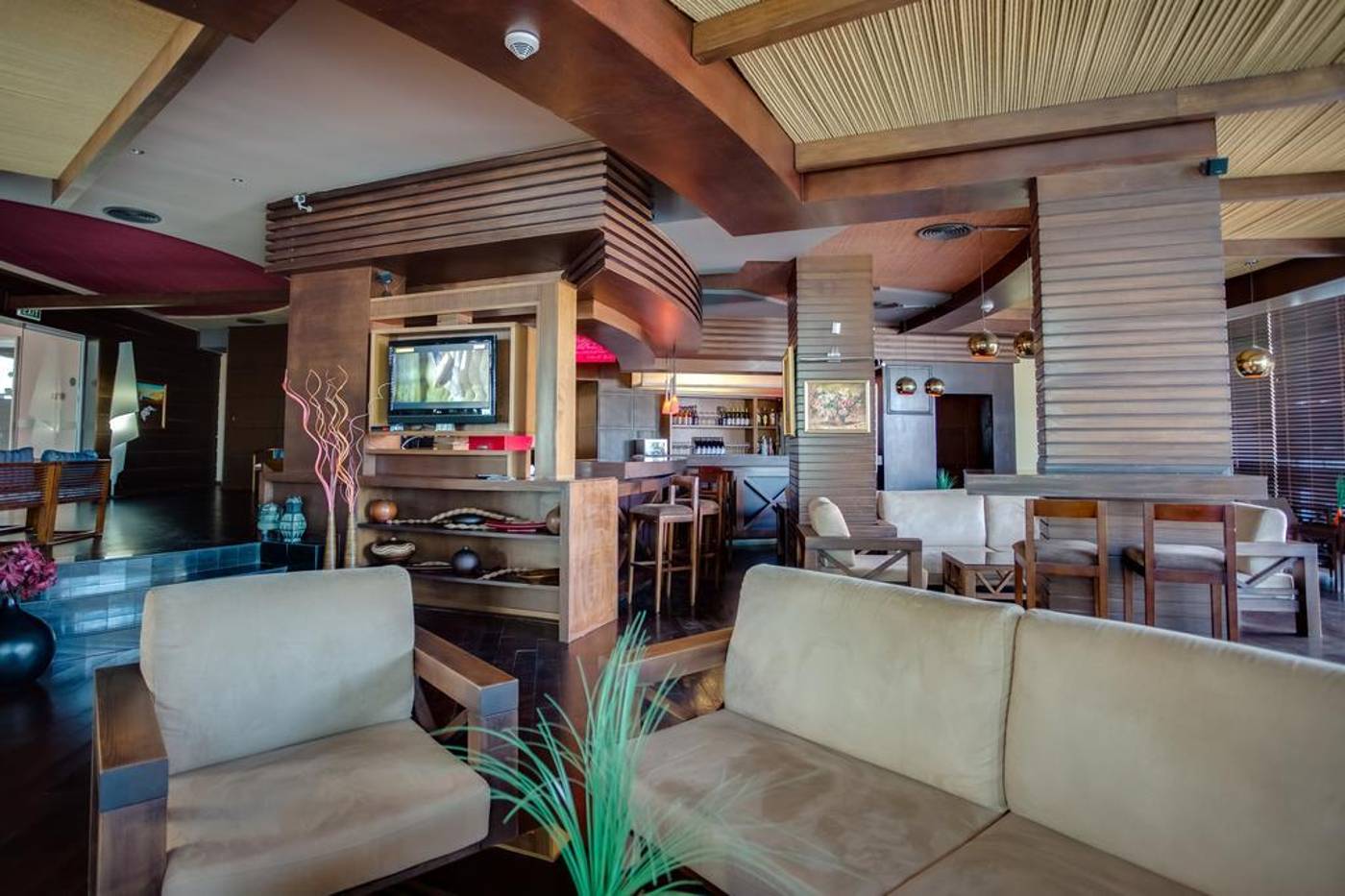 Grand-Victoria-Lobby-14