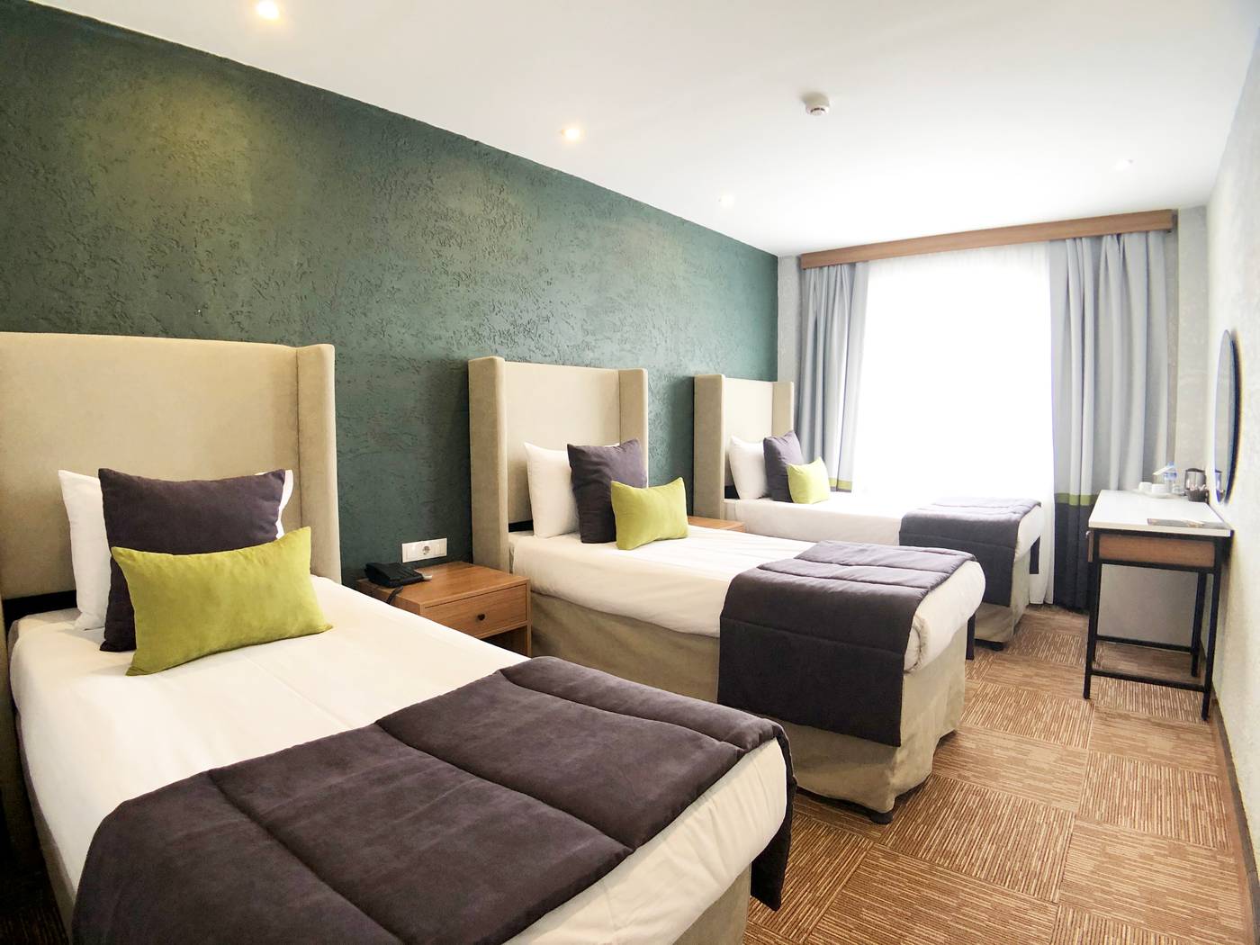 Carlton-Hotel-Istanbul-Room-9