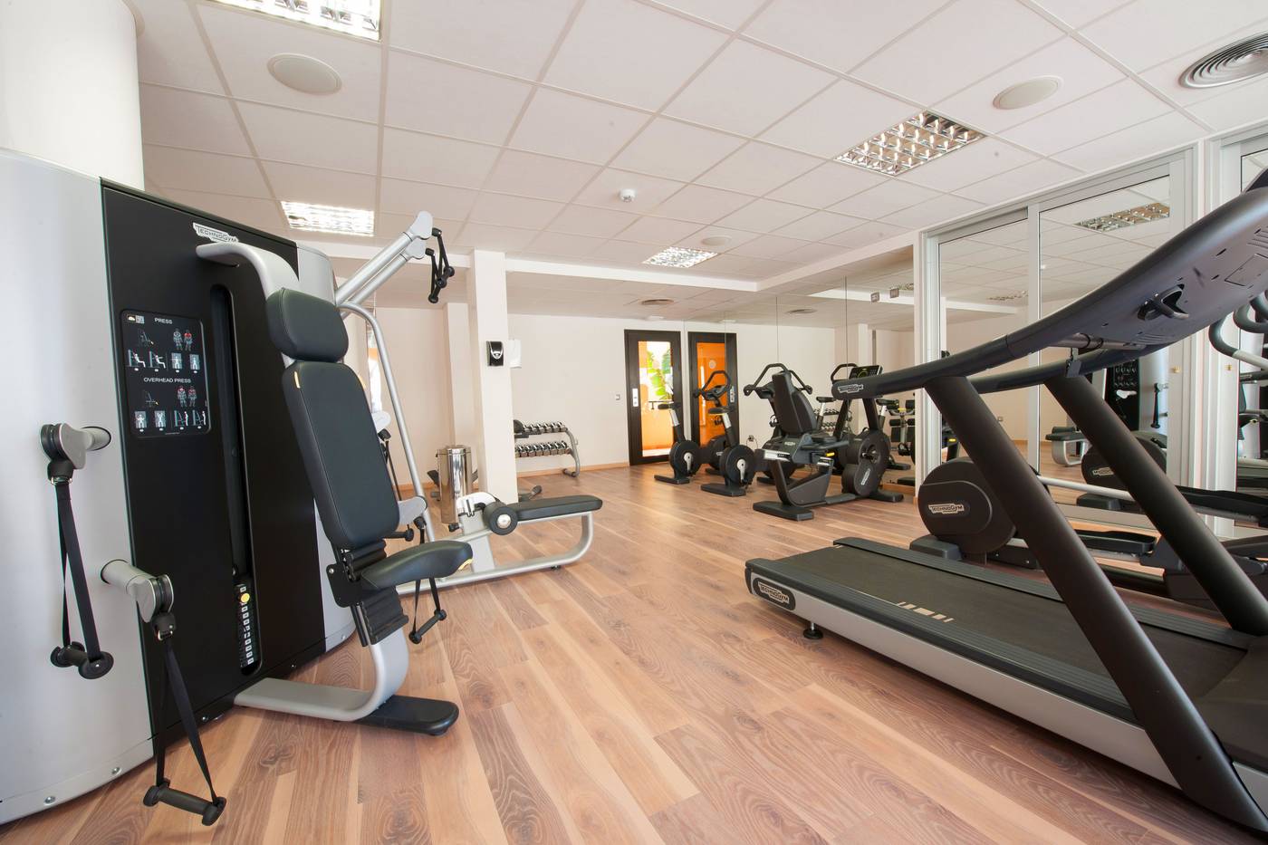 IBEROSTAR-Playa-Gaviotas-Sports-and-Entertainment-67