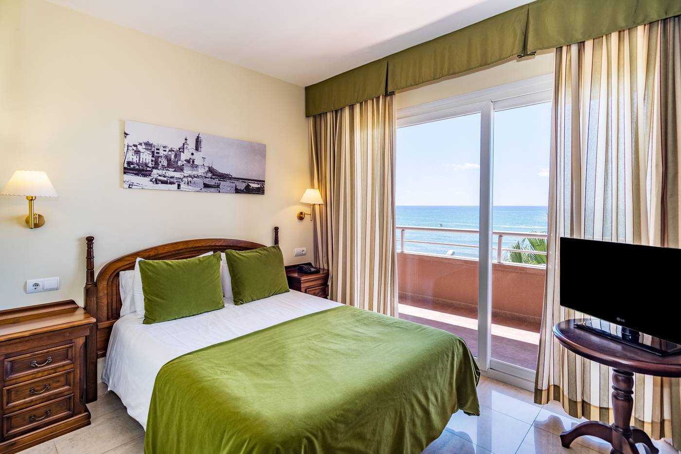 Sunway-Playa-Golf-Sitges-Room-12