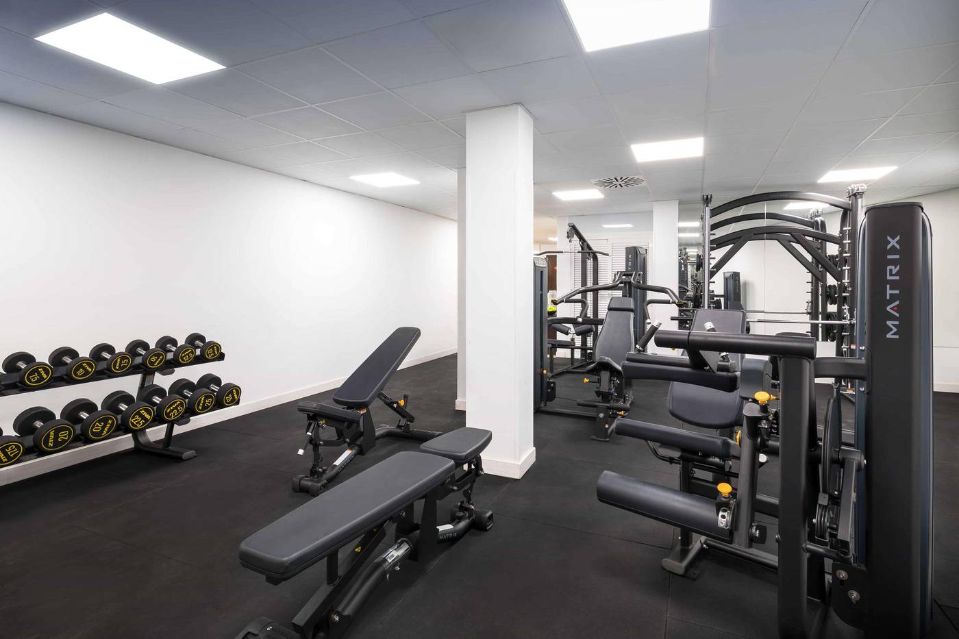 Barcelo-Tenerife-Sports-and-Entertainment-77