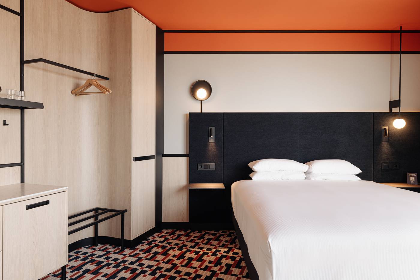 DoubleTree-by-Hilton-Amsterdam-Centraal-Station-Room-41