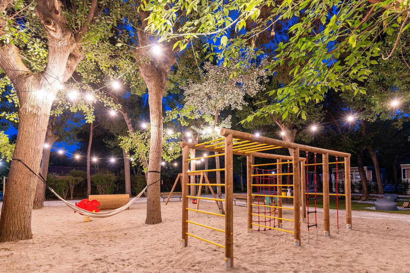 Club-del-Sole-Viareggio-Family-Collection-Sports-and-Entertainment-50