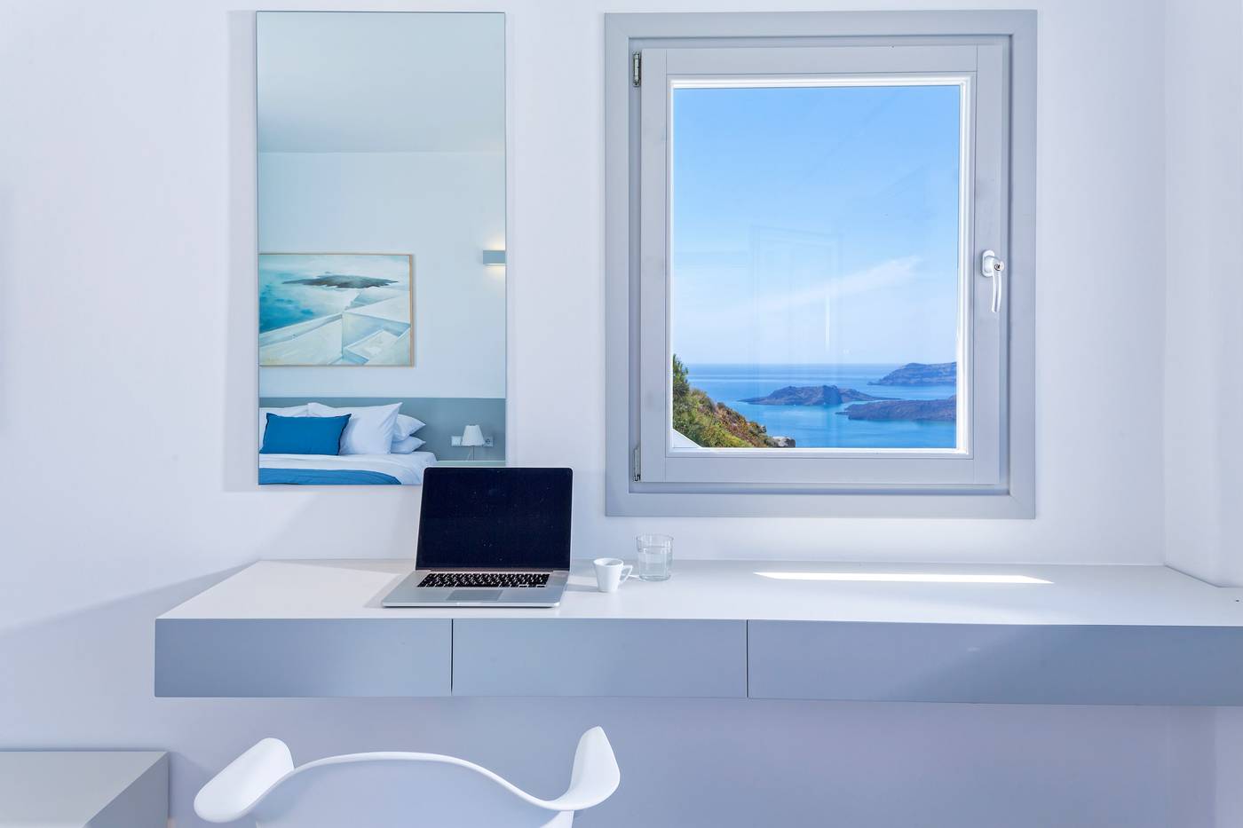 Alti-Santorini-Suites-Room-38