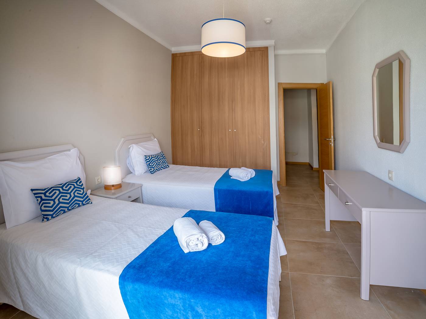 Flor-Da-Rocha-Apartments-Room-14