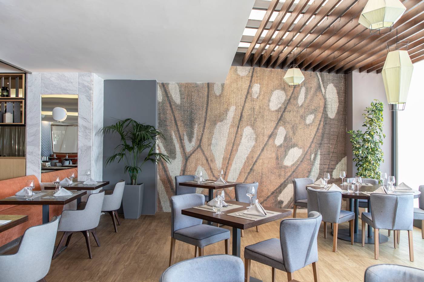 Eden-Roc-Resort-Hotel-Restaurant-49