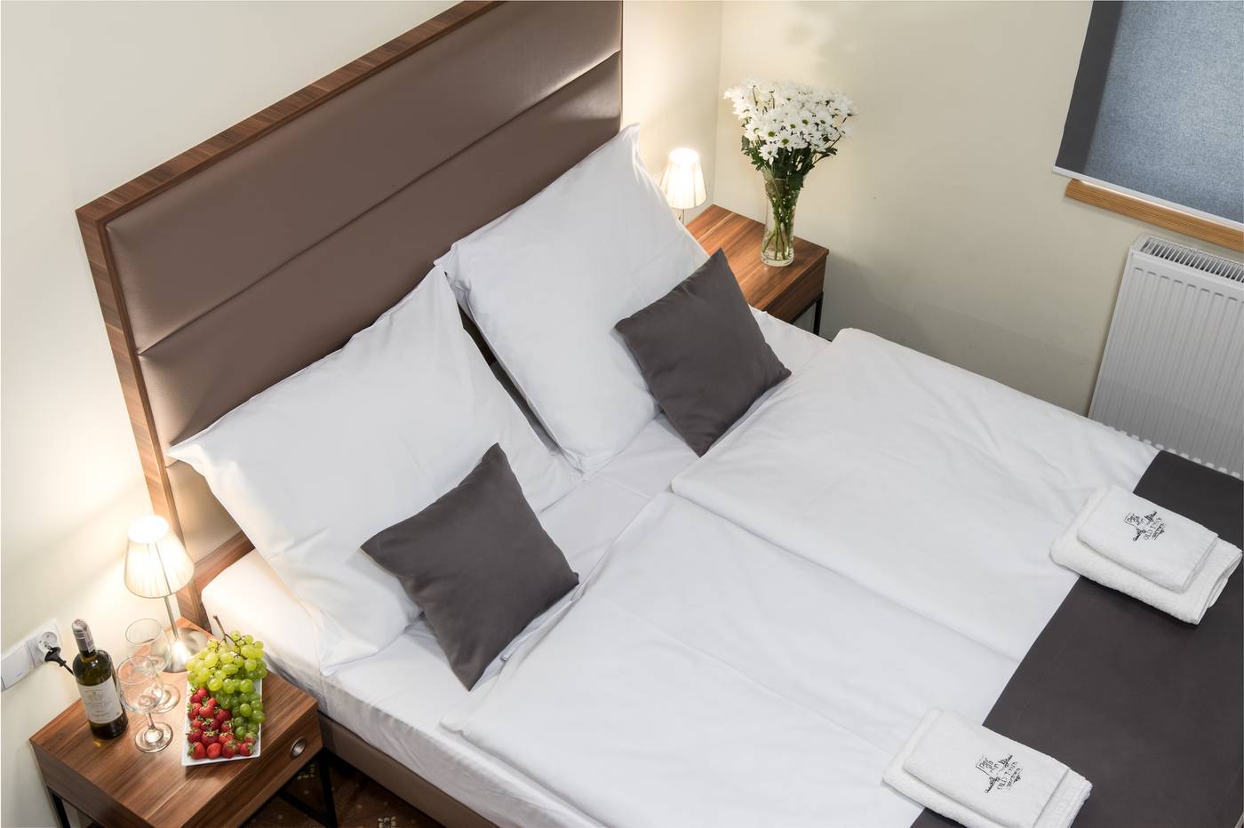 Aparthotel-Old-Town-Room-16