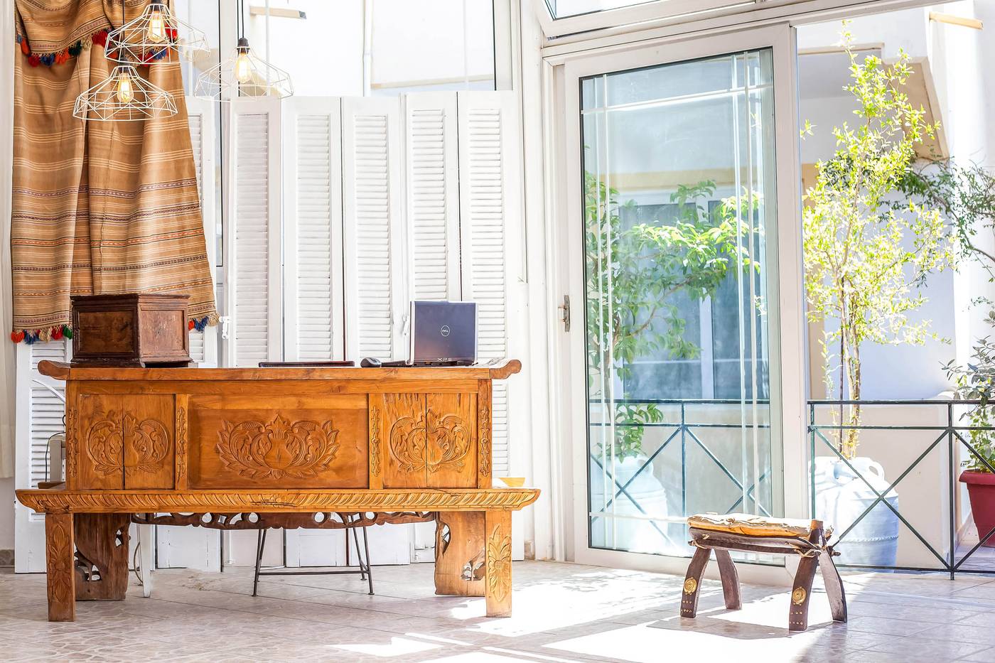 Kiras-Studios-General-view-21