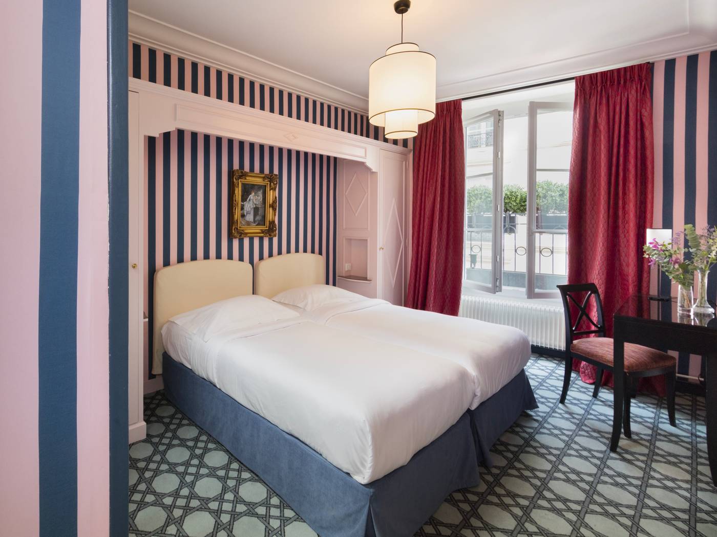 Saint-Germain---Paris-Room-23