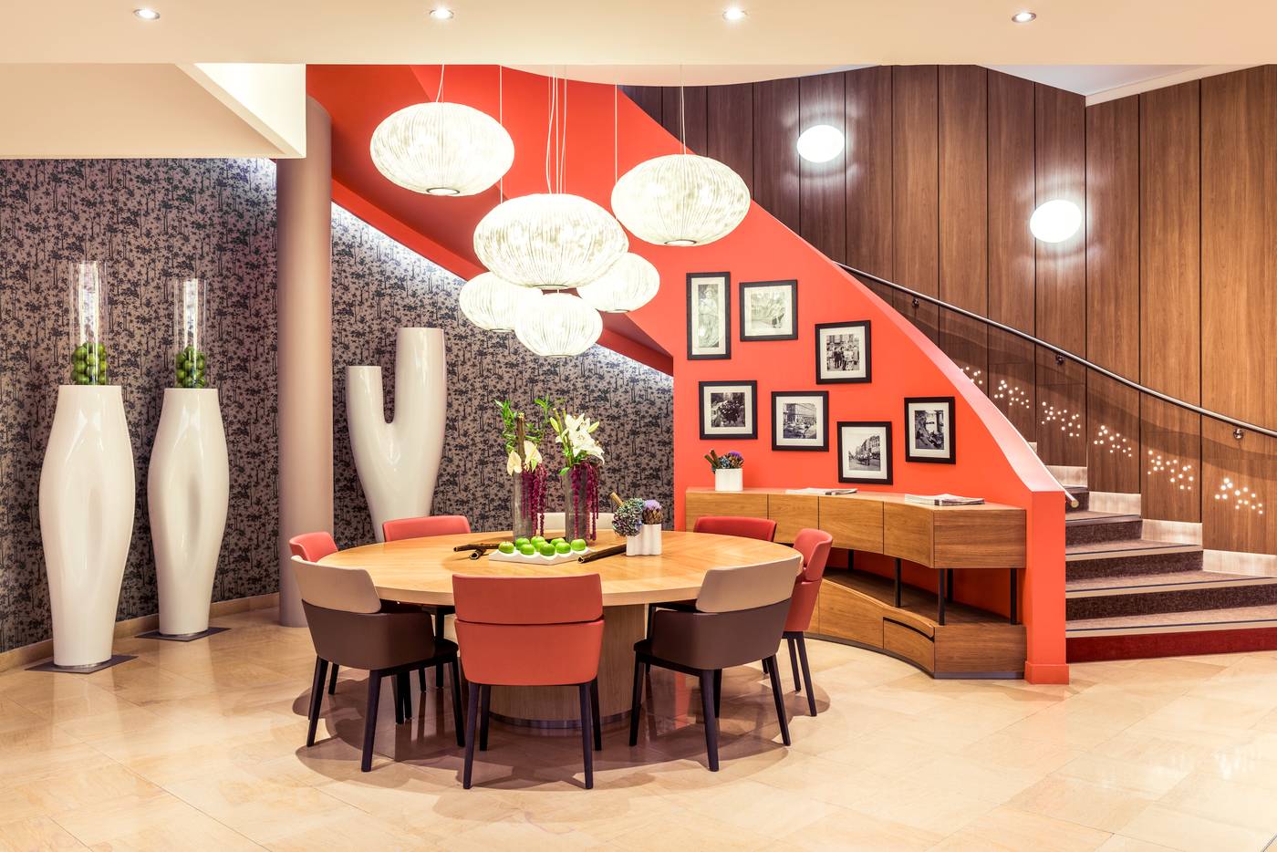 Mercure-Paris-Montmartre-Sacre-Coeur-Lobby-16