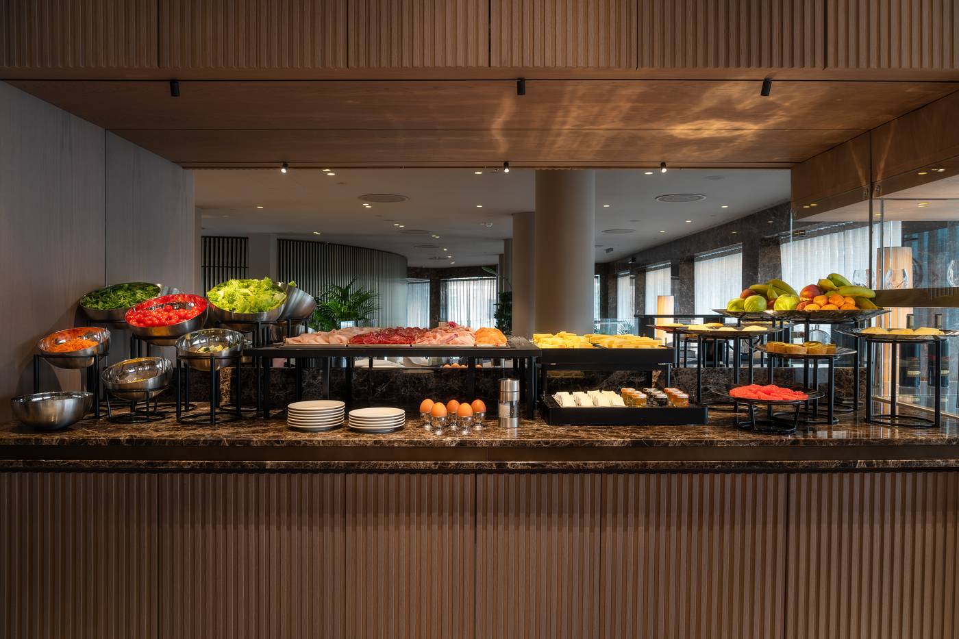 Crowne-Plaza-Milan-City-Restaurant-55