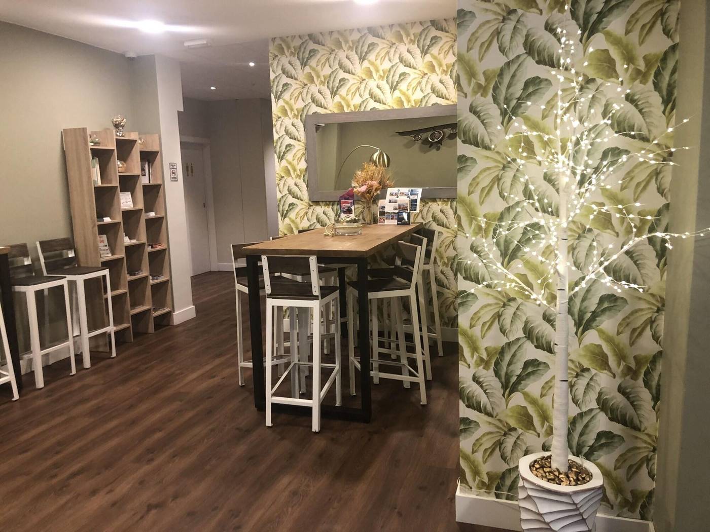 Hotel Radha-Spain-L'Hospitalet de Llobregat-Lobby-6