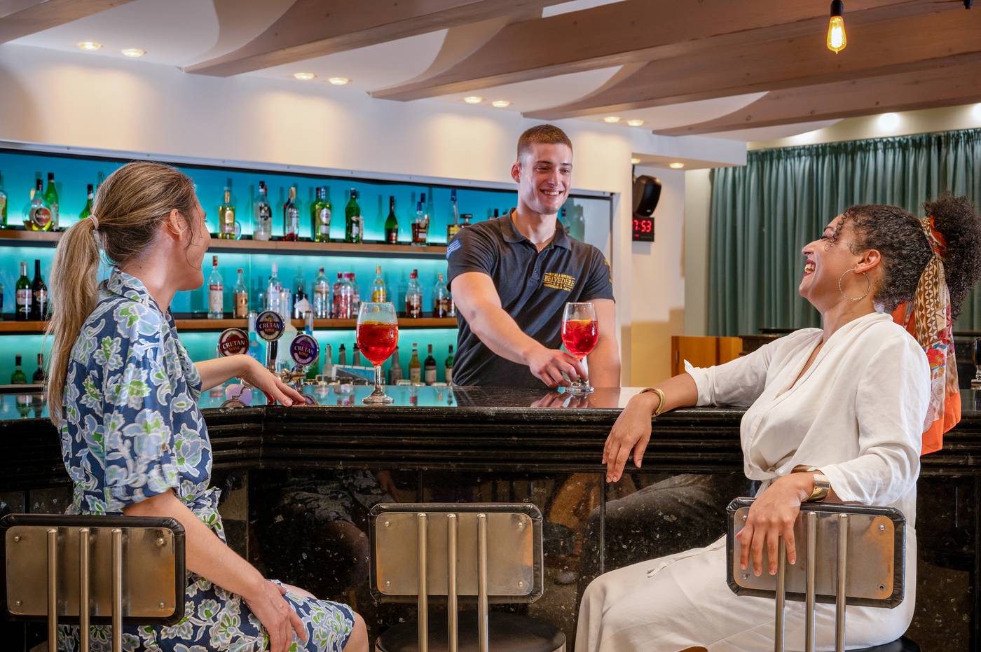 Royal---Imperial-Belvedere-Hotels-Bar-42