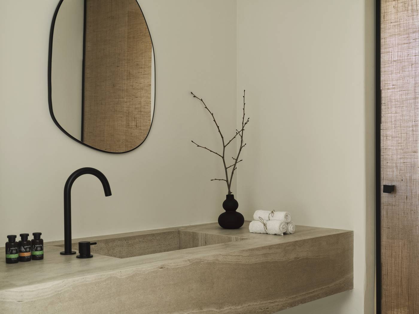 Ezio-Bo-Luxury-Living-Room-41