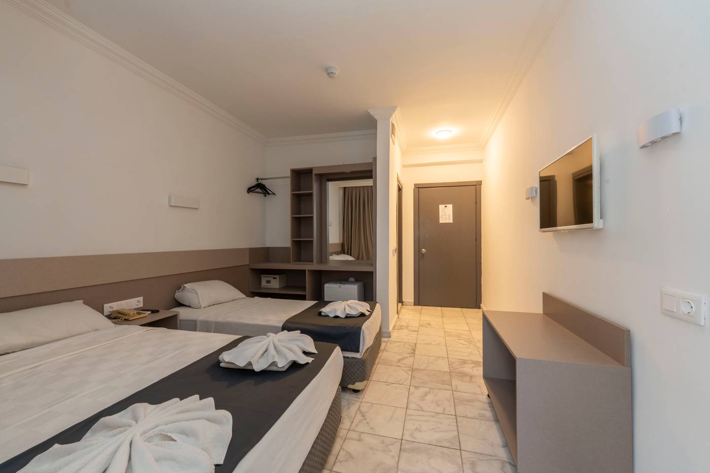 Club-Munamar-Beach-Resort-Room-39