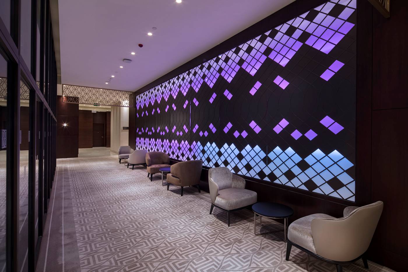 DoubleTree-by-Hilton-Istanbul-Umraniye-Lobby-2