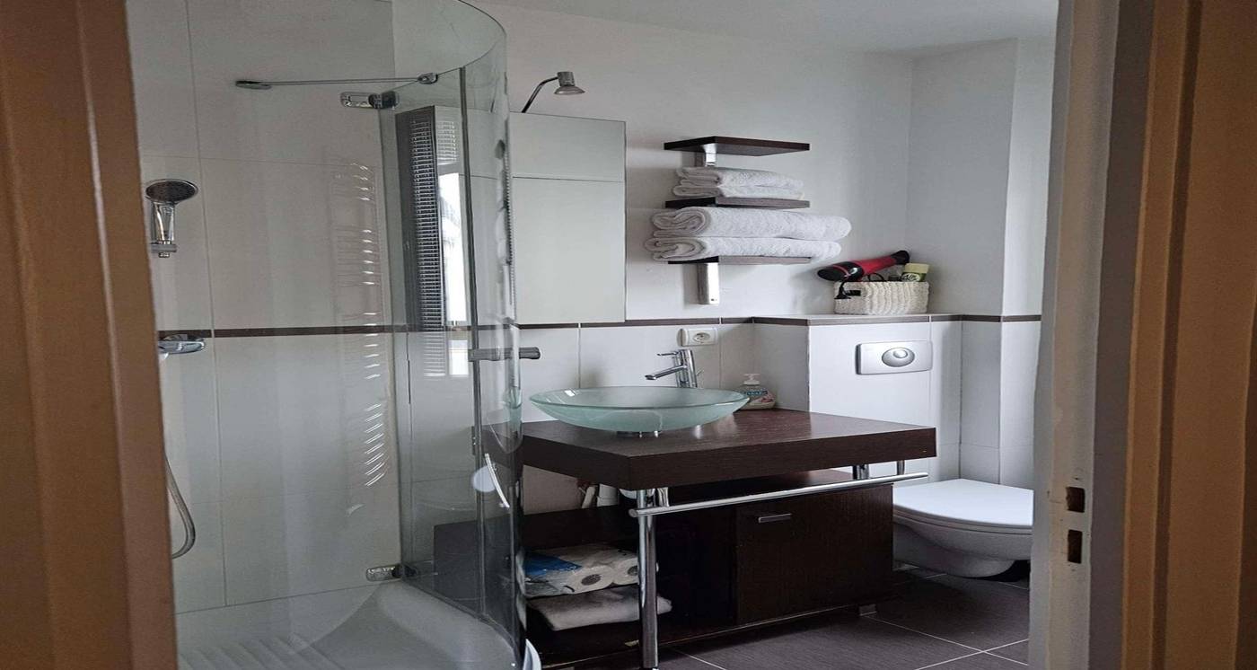 Comfort-Hotel-Lamarck-Room-32