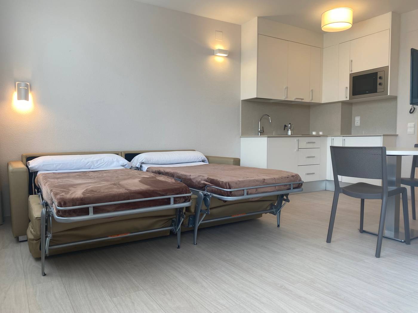 Atenea-Park-Suites---Apartments-Room-46