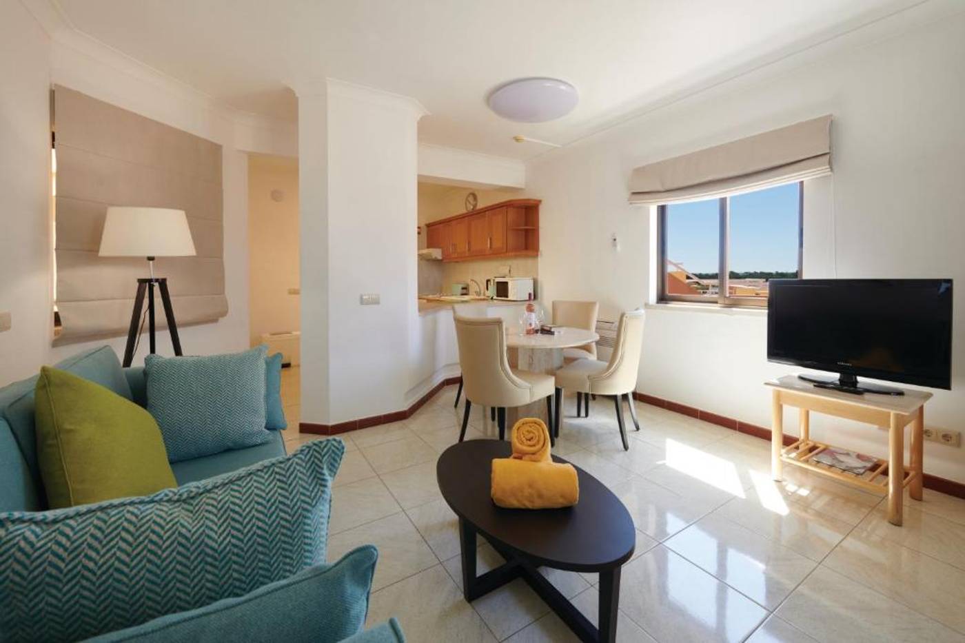 Four-Seasons-Vilamoura-Room-30
