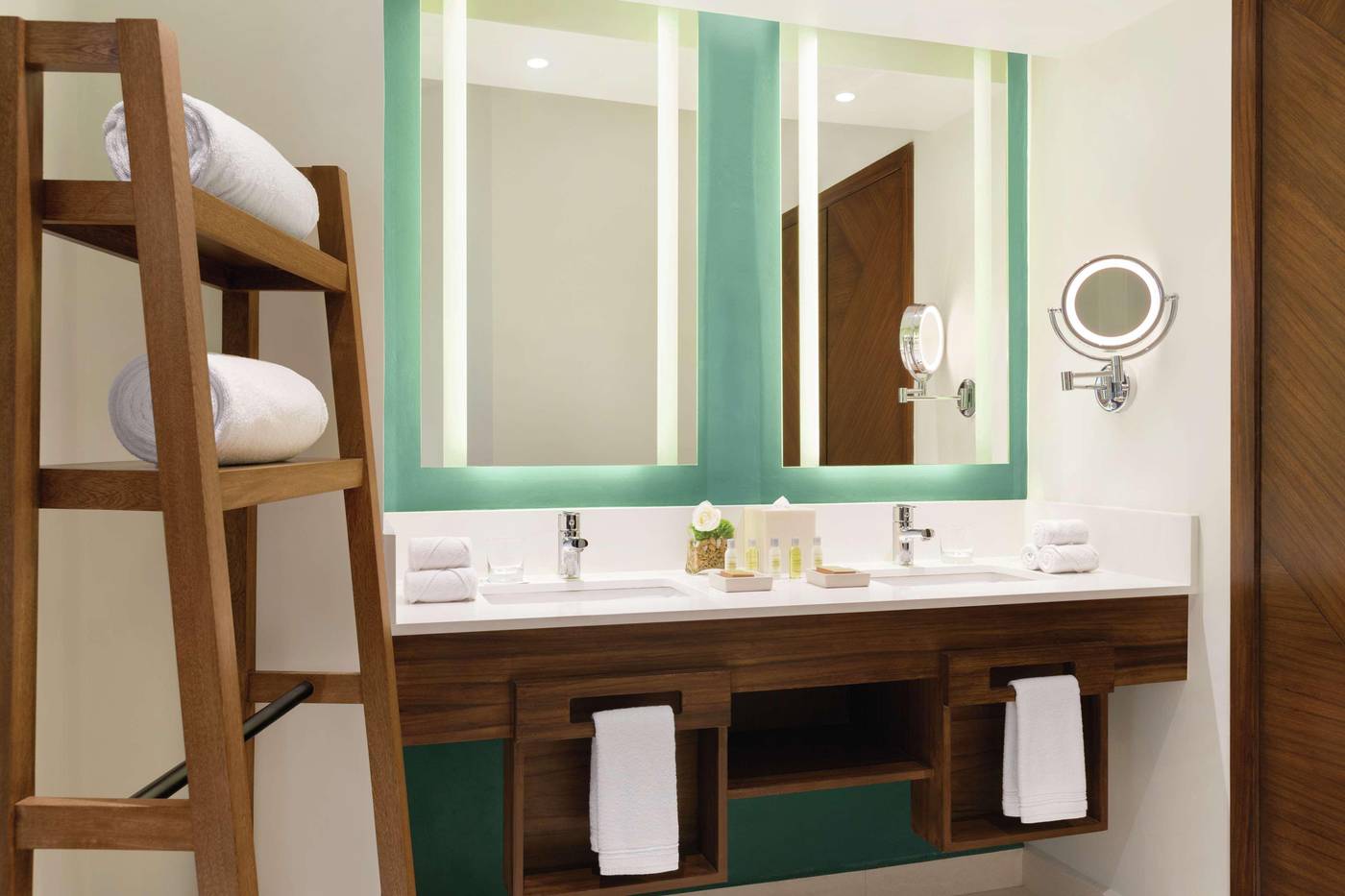 Hilton-Playa-del-Carmen-All-inclusive--The-Royal--Room-52