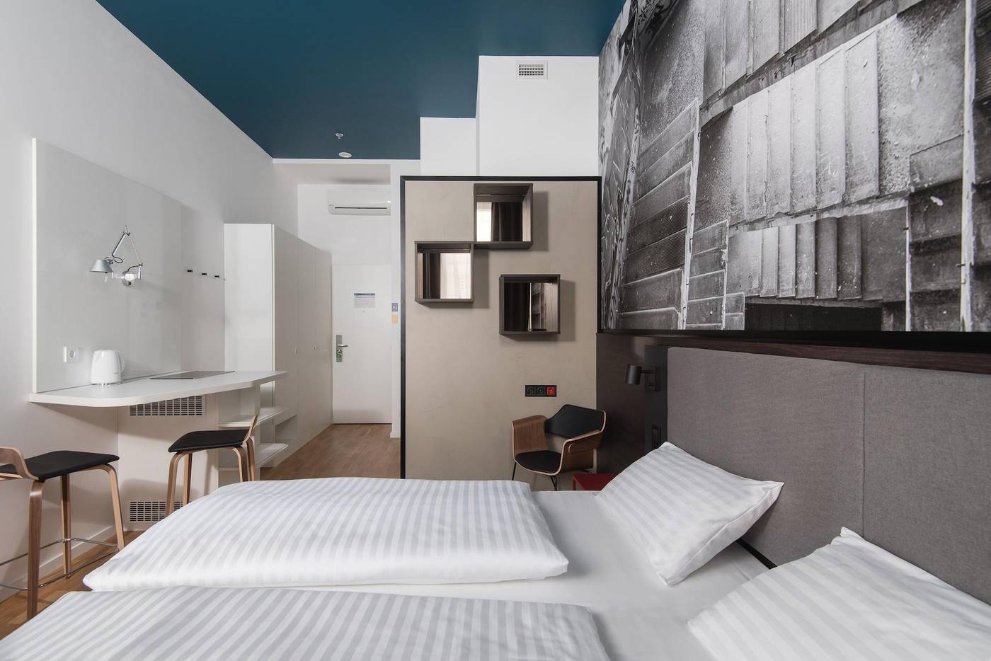 Dean-s-Home-Budapest-Room-18