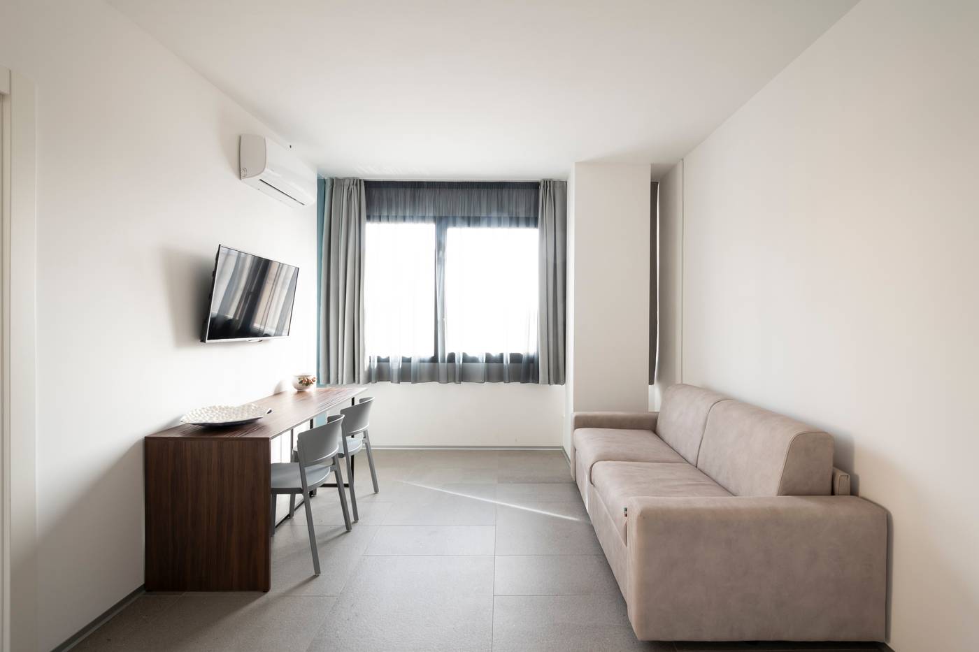 Alkamuri-Posh-Hotel---Spa-Room-13