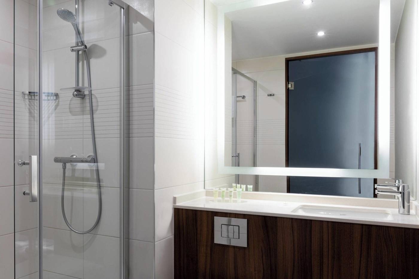 Courtyard-By-Marriott-Amsterdam-Arena-Room-33