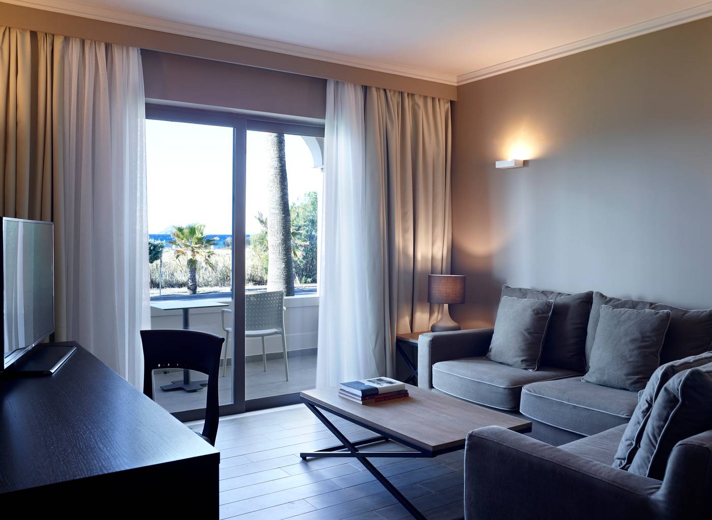 Pelagos-Suites-Hotel-Room-18