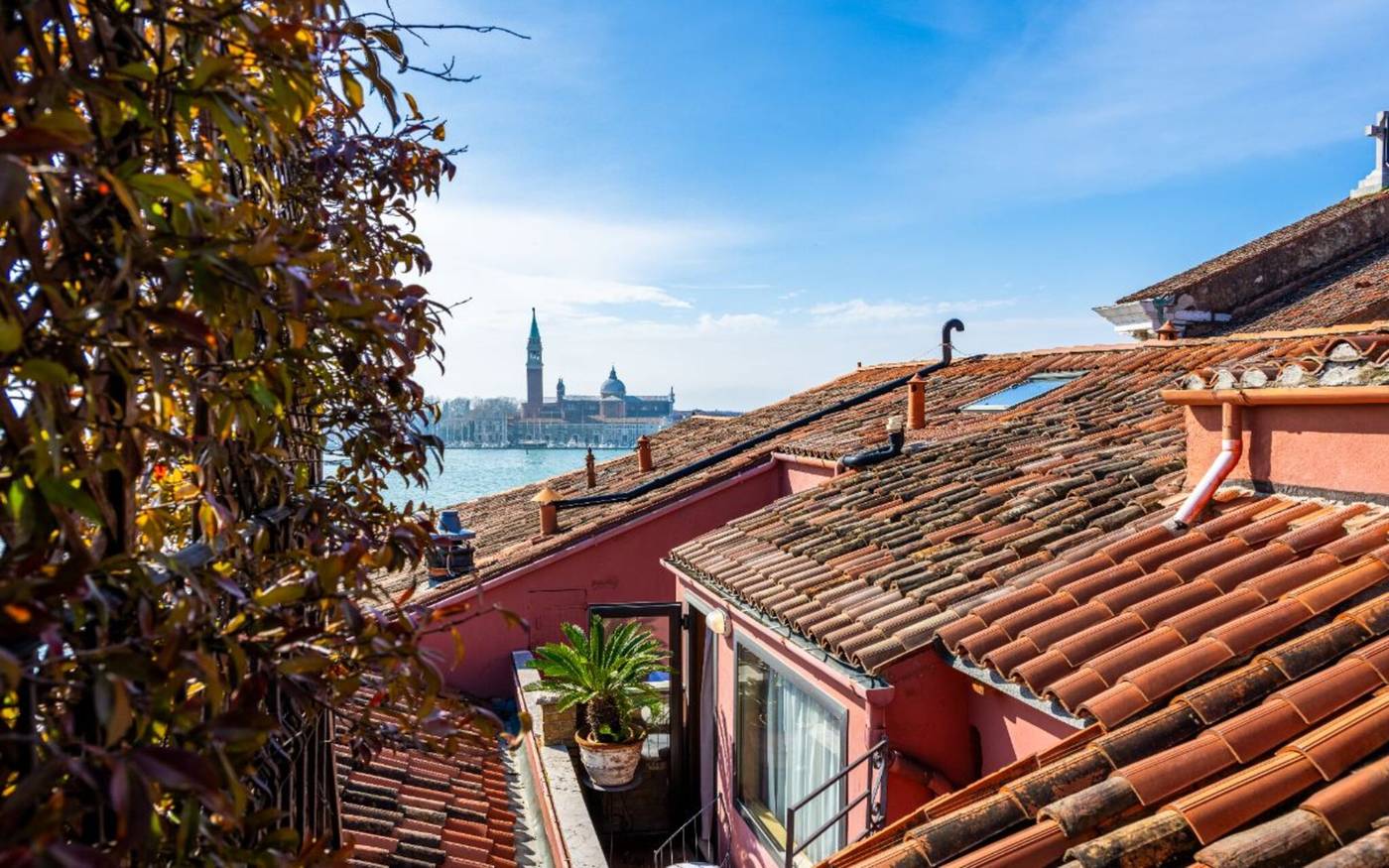 Metropole-Venice-Room-1