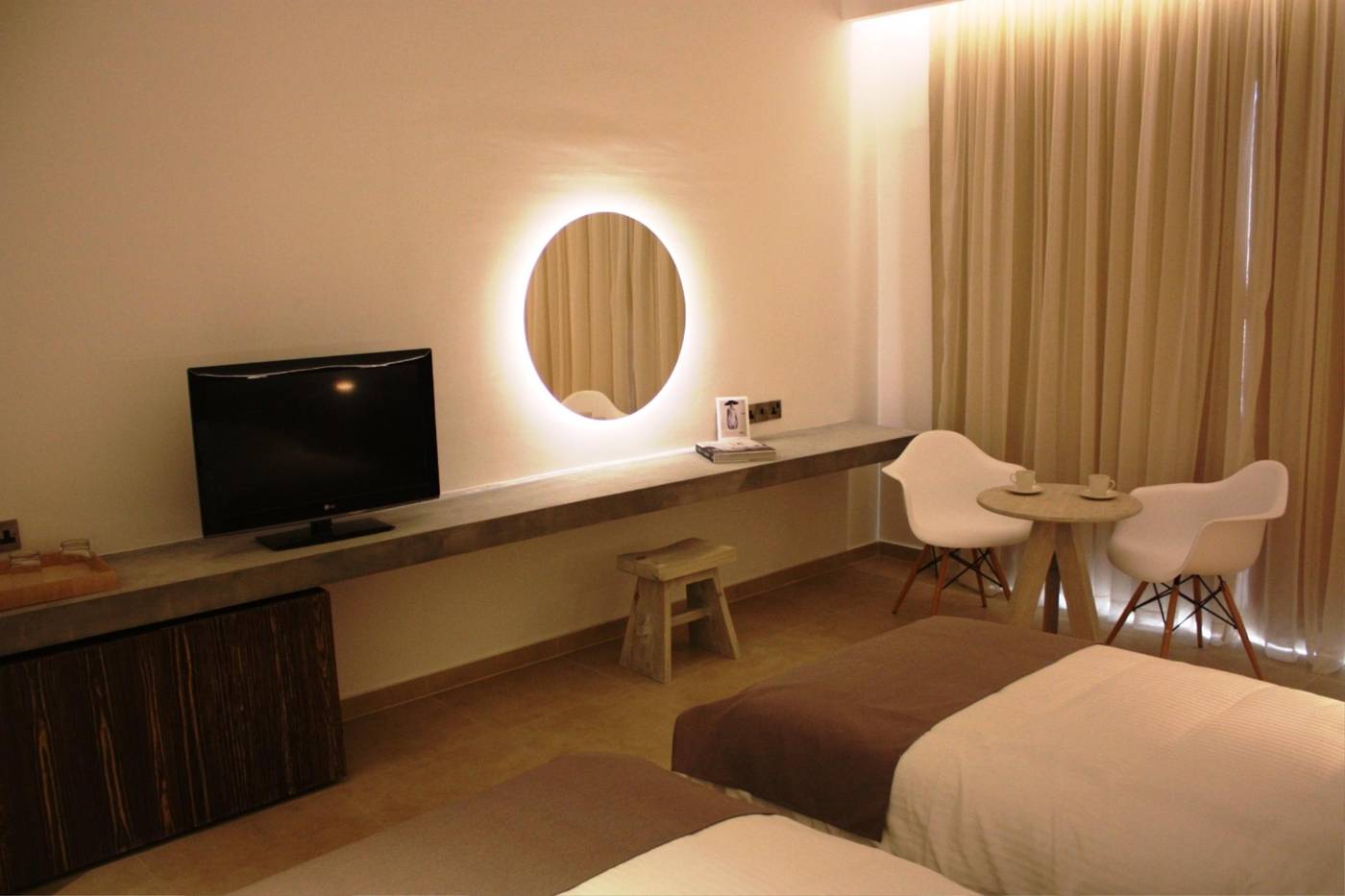 Amphora-Hotel---Suites-Room-19