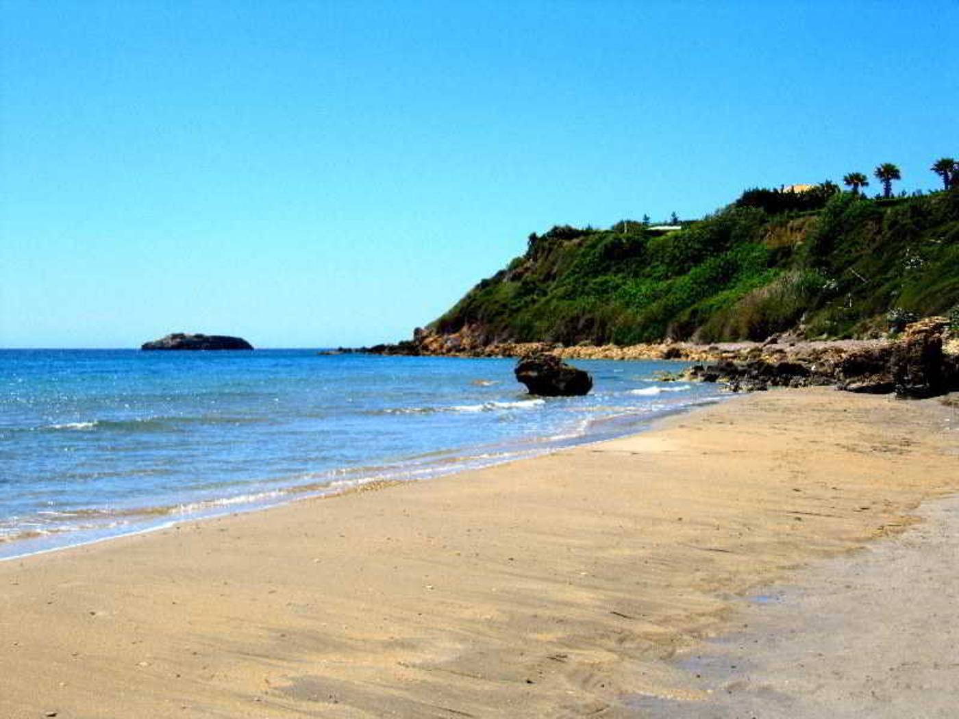 Monambeles-Villas-Beach-70