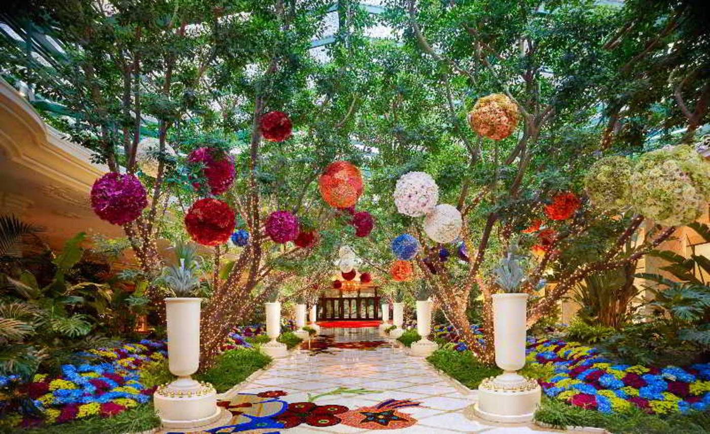 Wynn-Las-Vegas-Lobby-21
