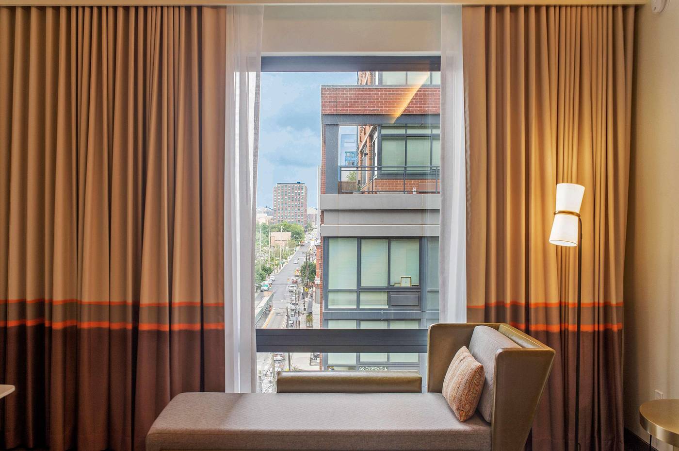 Canopy-by-Hilton-Jersey-City-Arts-District-Room-35