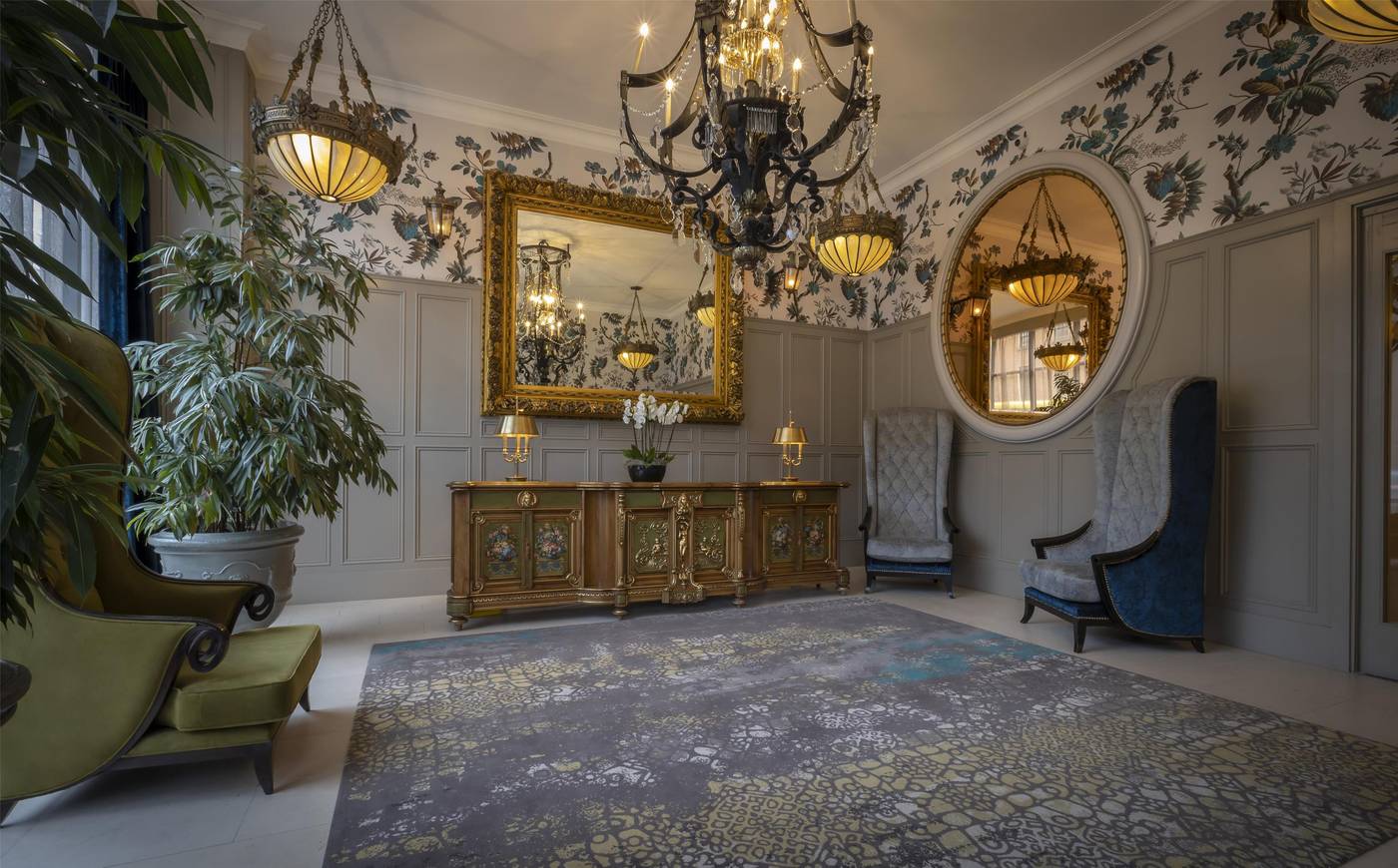 Trinity-City-Hotel-Lobby-3