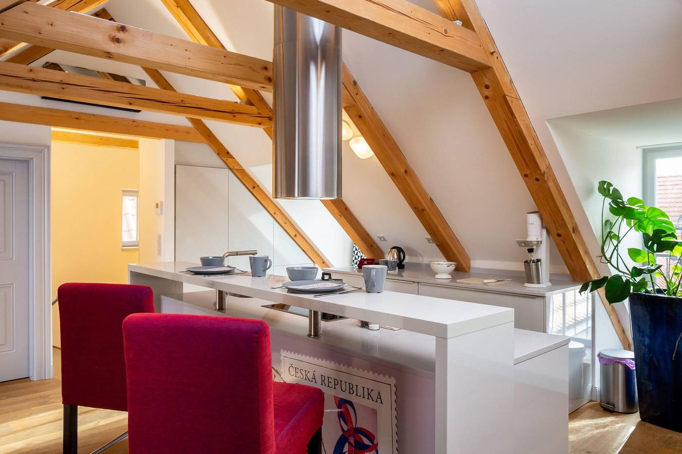 Old-Royal-Post-Hotel-Room-16