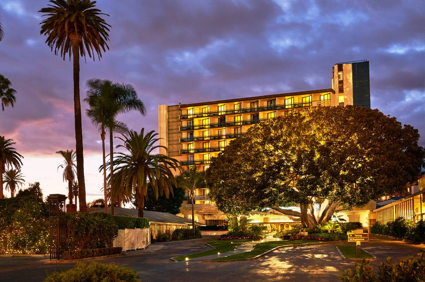 Fairmont-Miramar-Hotel---Bungalows-General-view-59