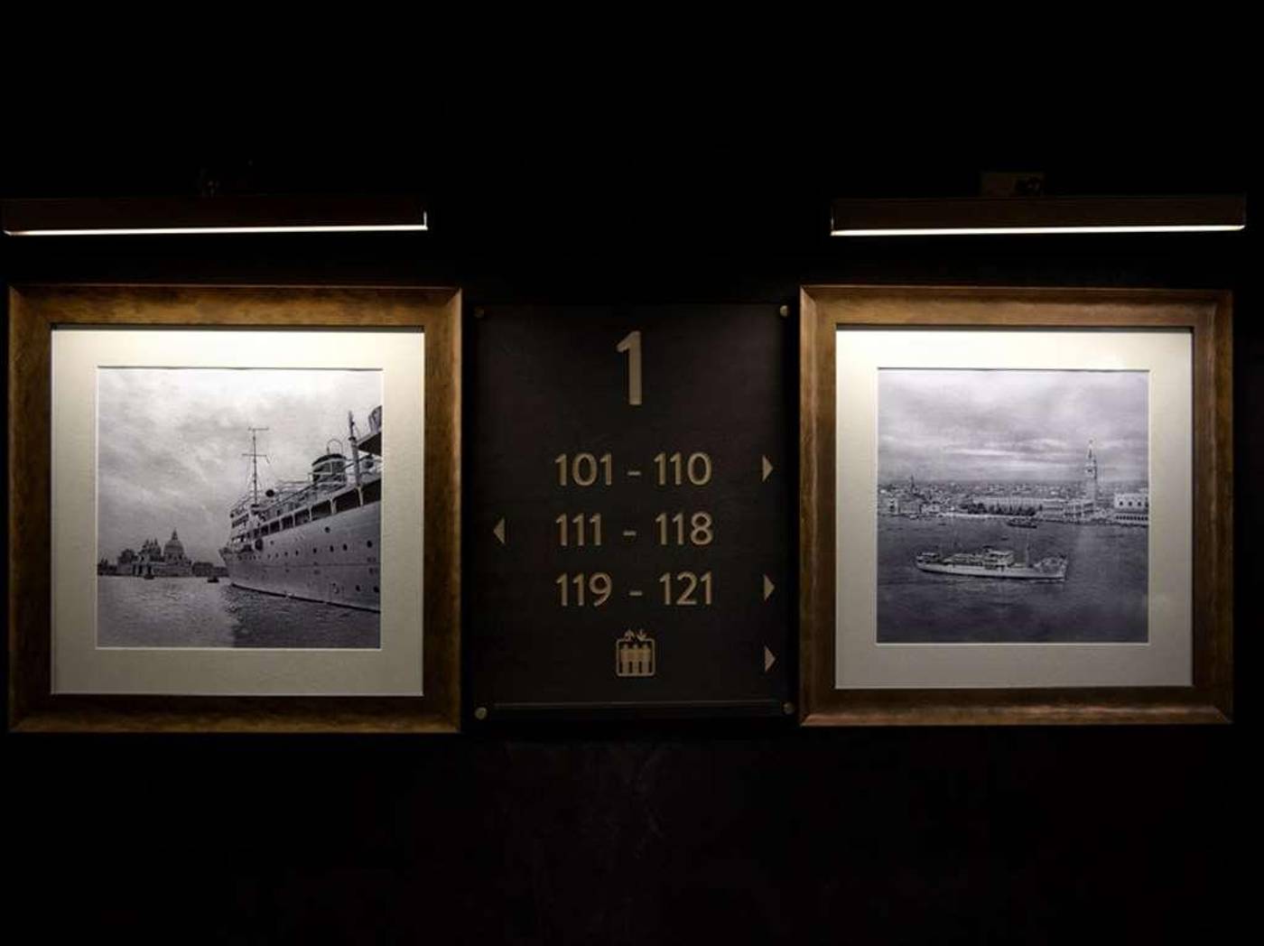 Palazzo-Veneziano-Lobby-23