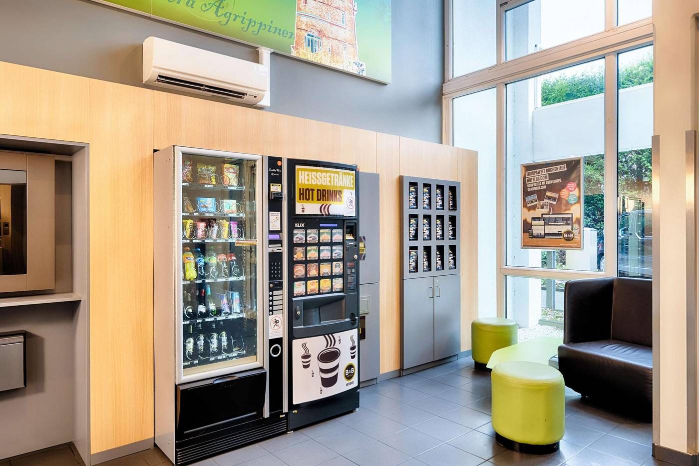 B-b-Hotel-Koln-frechen-Lobby-23