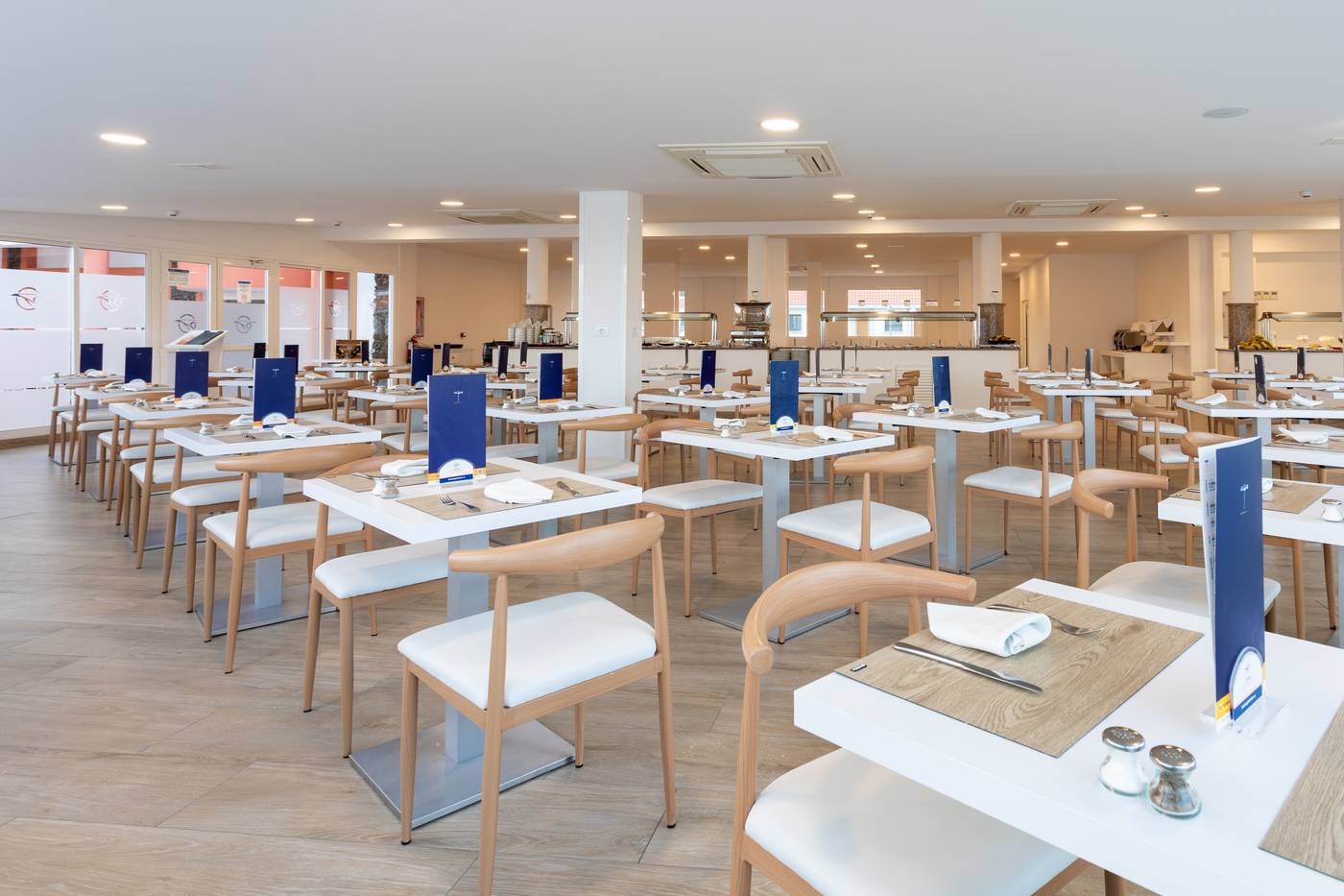 Globales-Costa-Tropical-Restaurant-29