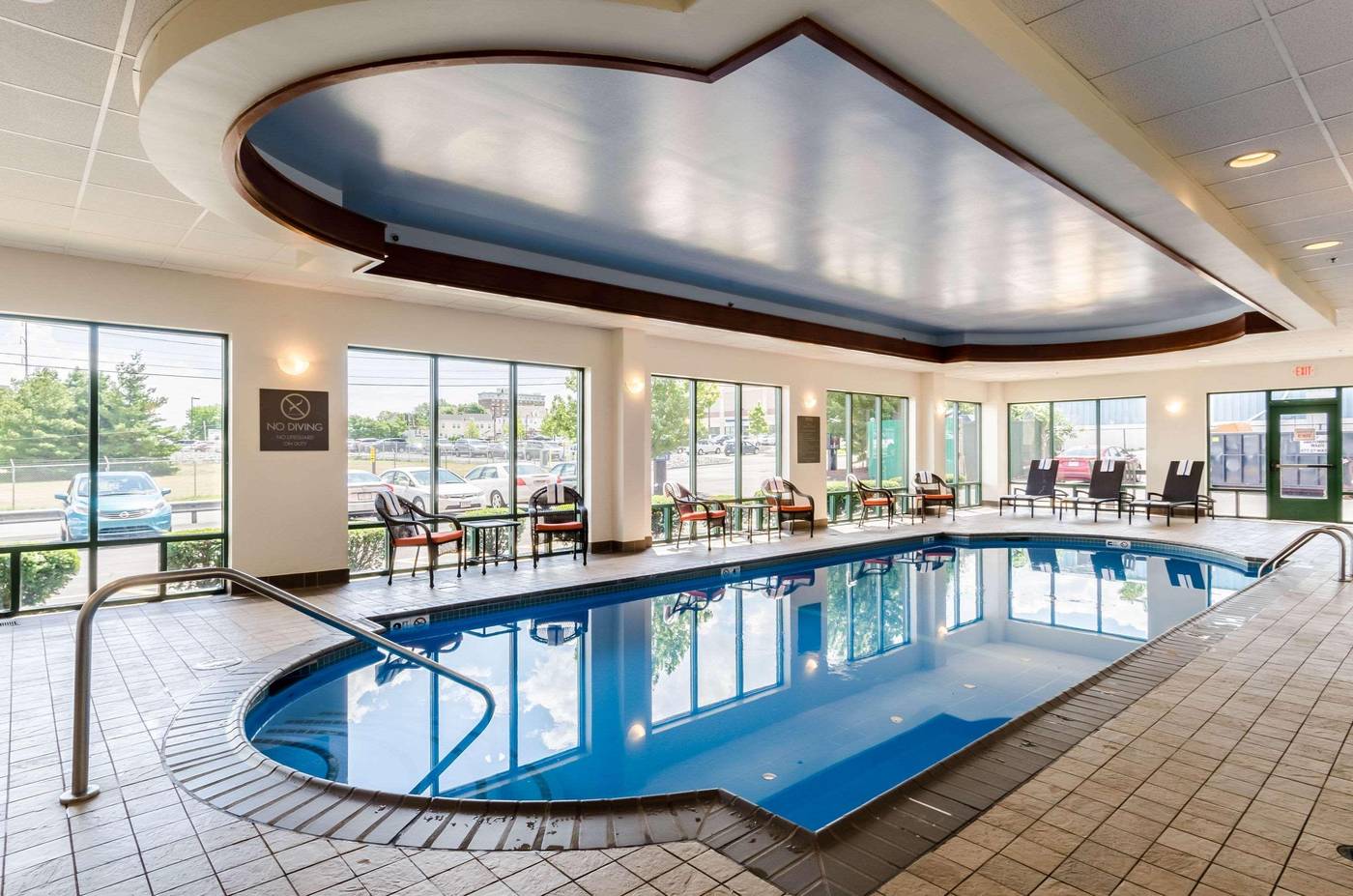 Comfort-Inn---Suites-Logan-Airport-Pool-52