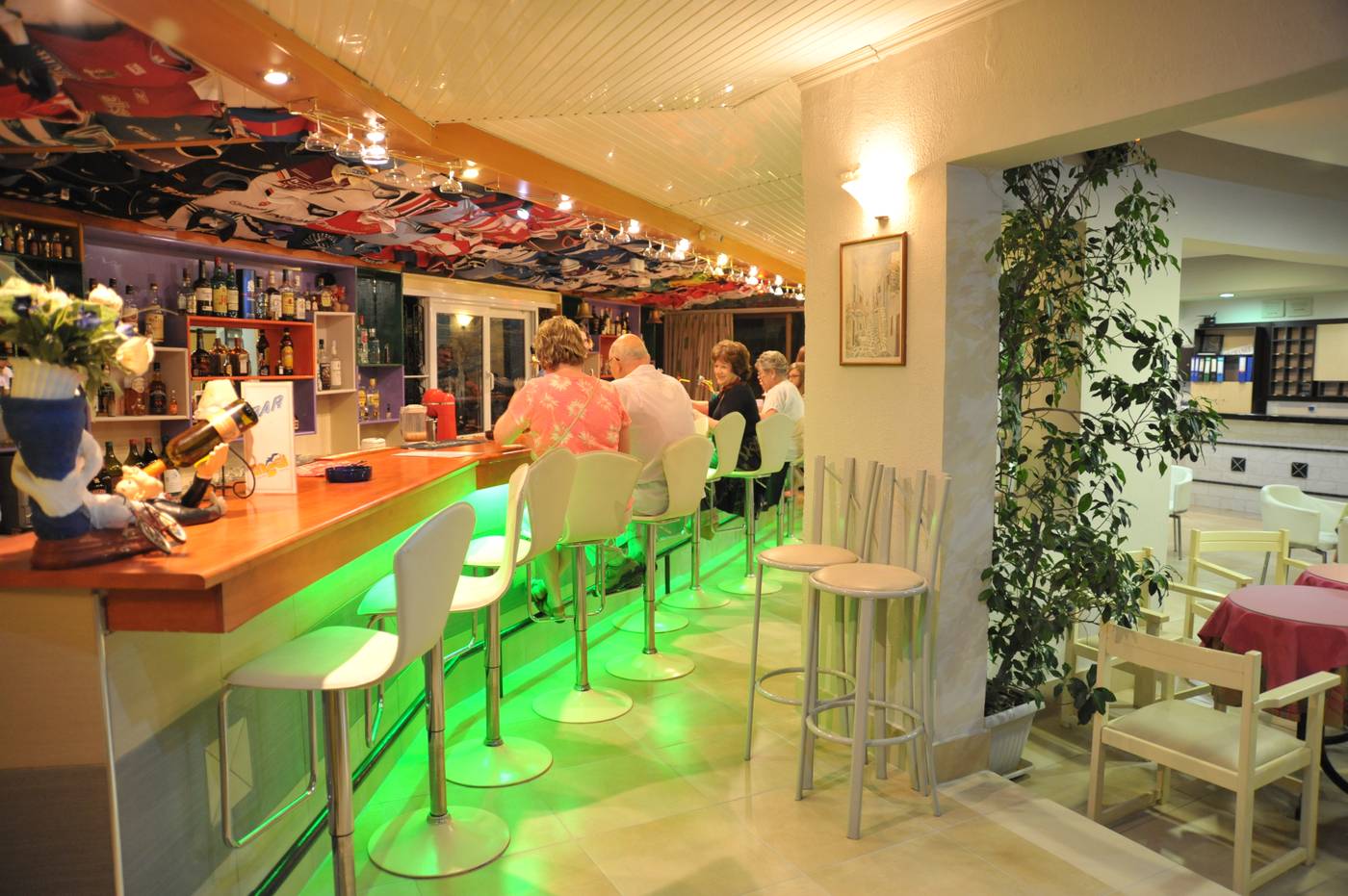 Anseli-Apartments-Bar-25