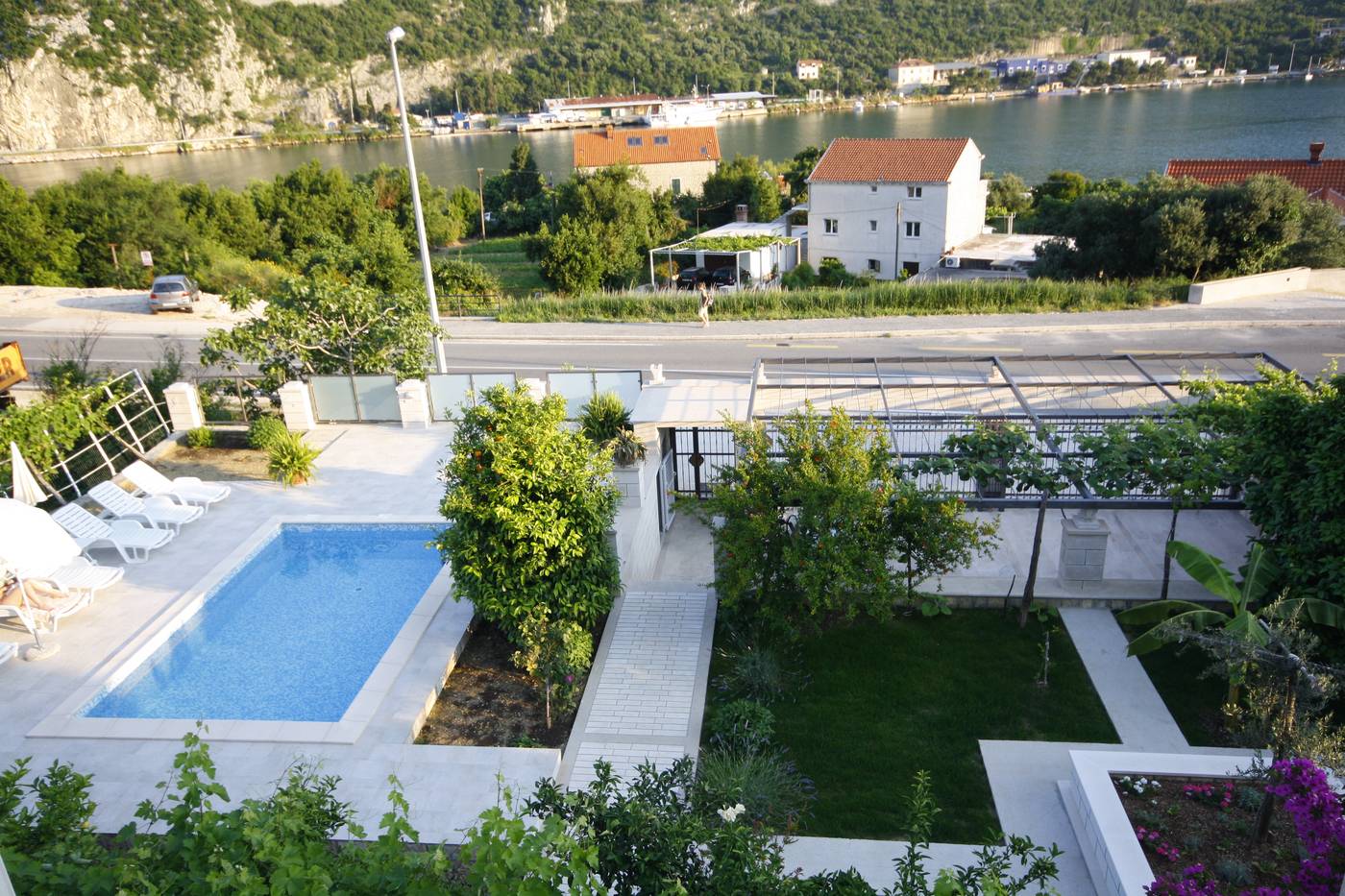 Villa-Celenca-Terrace-8