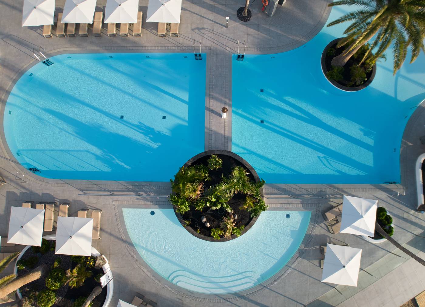 Plus-Fariones-Suite-Hotel--General-view-6